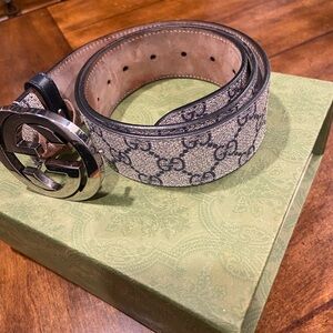 Authentic Mens Gucci GG Supreme Belt w/ G Buckle sz 32